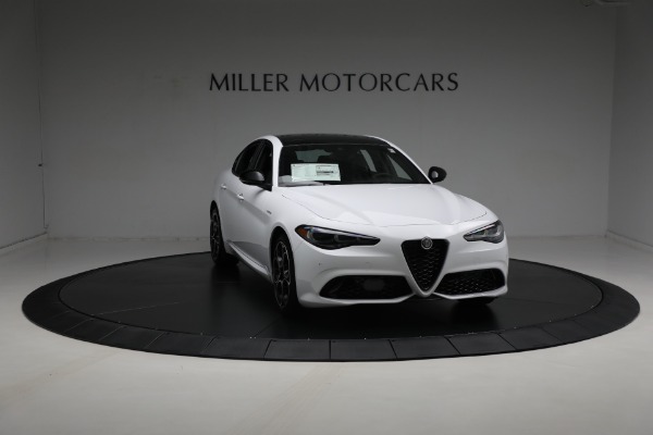 New 2024 Alfa Romeo Giulia Veloce for sale Sold at Bentley Greenwich in Greenwich CT 06830 22
