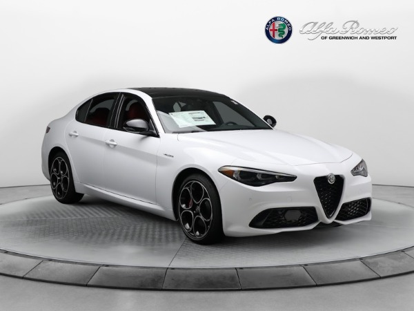 New 2024 Alfa Romeo Giulia Veloce for sale $56,710 at Bentley Greenwich in Greenwich CT 06830 21