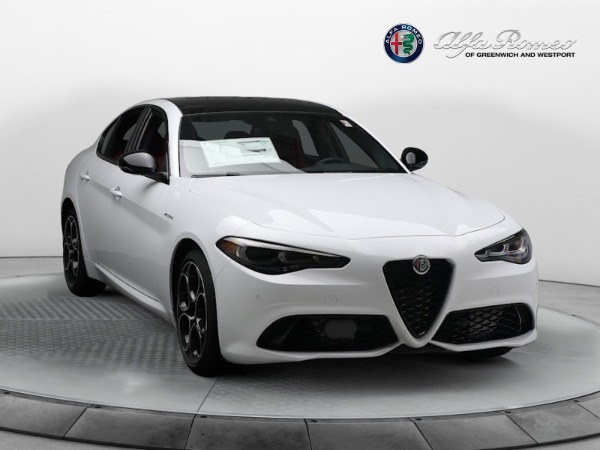 New 2024 Alfa Romeo Giulia Veloce for sale $56,710 at Bentley Greenwich in Greenwich CT 06830 22