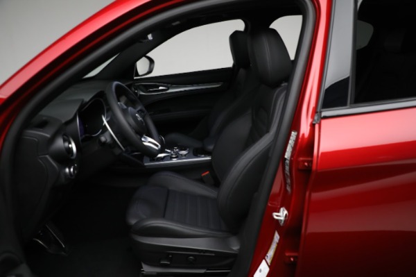New 2024 Alfa Romeo Stelvio Veloce for sale Sold at Bentley Greenwich in Greenwich CT 06830 27