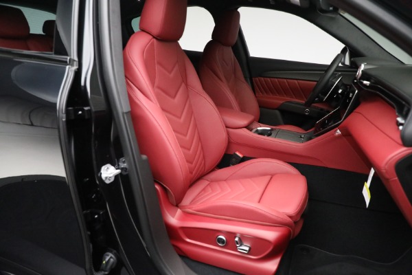 New 2024 Maserati Grecale Trofeo for sale Sold at Bentley Greenwich in Greenwich CT 06830 28
