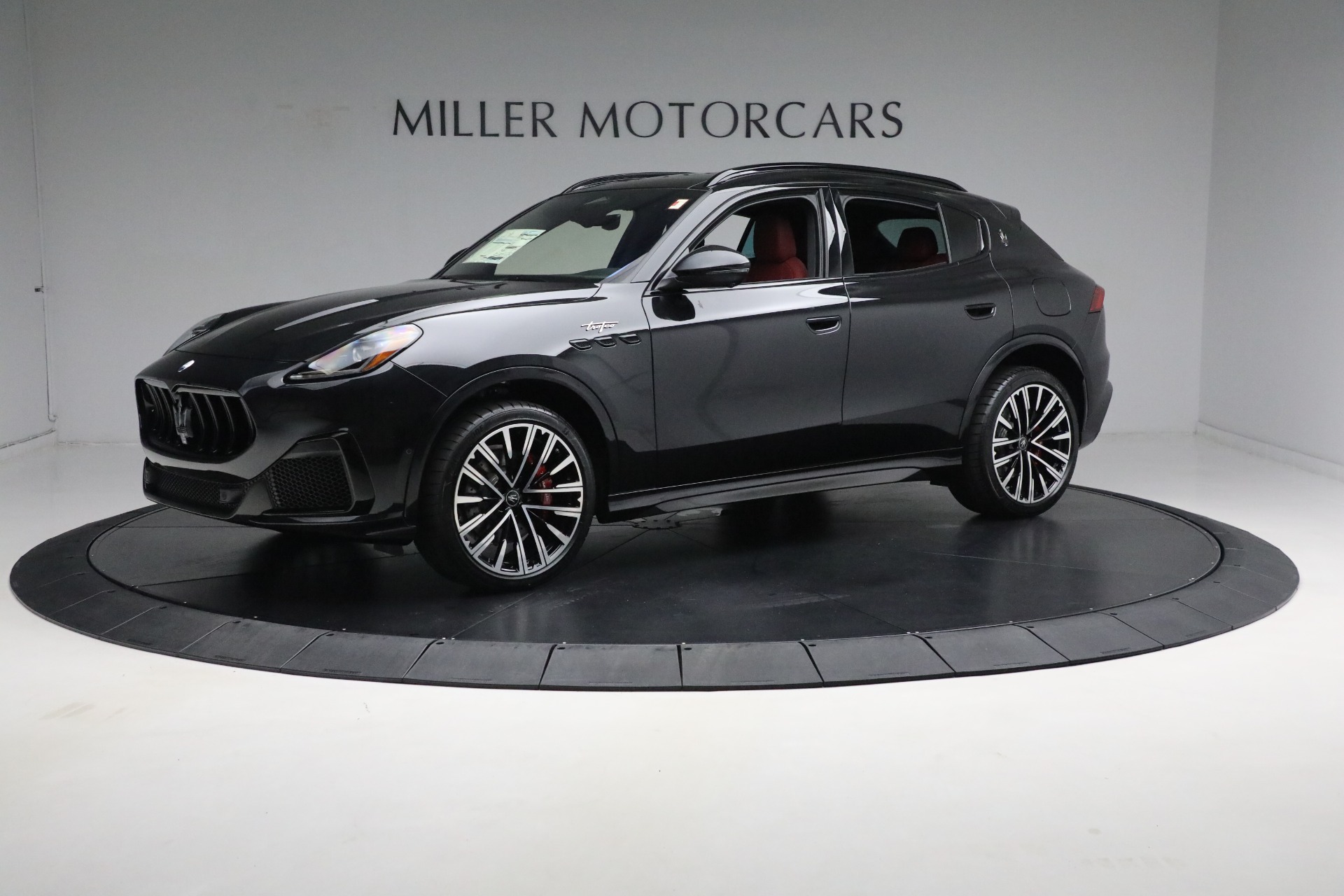 New 2024 Maserati Grecale Trofeo for sale Sold at Bentley Greenwich in Greenwich CT 06830 1