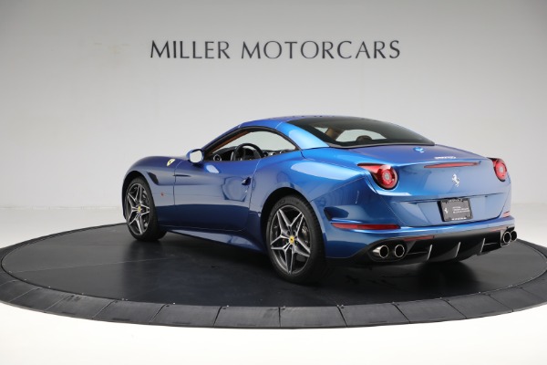 Used 2016 Ferrari California T for sale $169,900 at Bentley Greenwich in Greenwich CT 06830 14