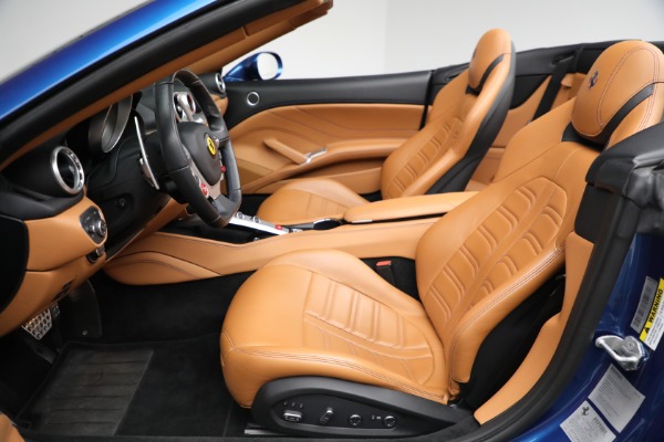 Used 2016 Ferrari California T for sale Sold at Bentley Greenwich in Greenwich CT 06830 20