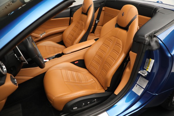 Used 2016 Ferrari California T for sale Sold at Bentley Greenwich in Greenwich CT 06830 21