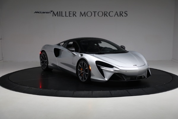 New 2023 McLaren Artura Vision for sale Sold at Bentley Greenwich in Greenwich CT 06830 11