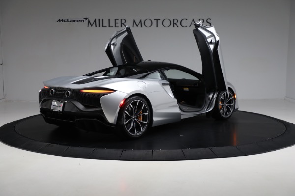 New 2023 McLaren Artura Vision for sale Sold at Bentley Greenwich in Greenwich CT 06830 17