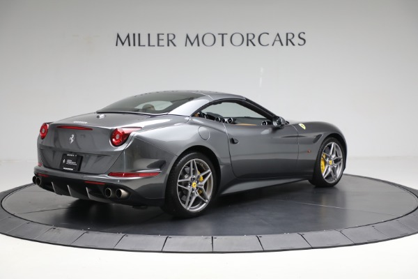 Used 2015 Ferrari California T for sale $142,900 at Bentley Greenwich in Greenwich CT 06830 16