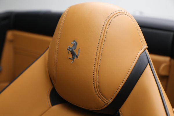 Used 2015 Ferrari California T for sale Sold at Bentley Greenwich in Greenwich CT 06830 28