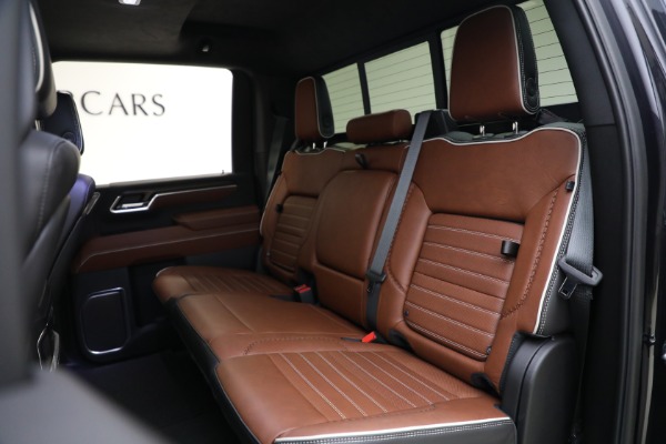 Used 2024 GMC Sierra 2500HD Denali Ultimate for sale Sold at Bentley Greenwich in Greenwich CT 06830 17