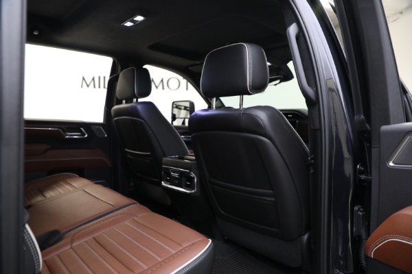 Used 2024 GMC Sierra 2500HD Denali Ultimate for sale Sold at Bentley Greenwich in Greenwich CT 06830 19