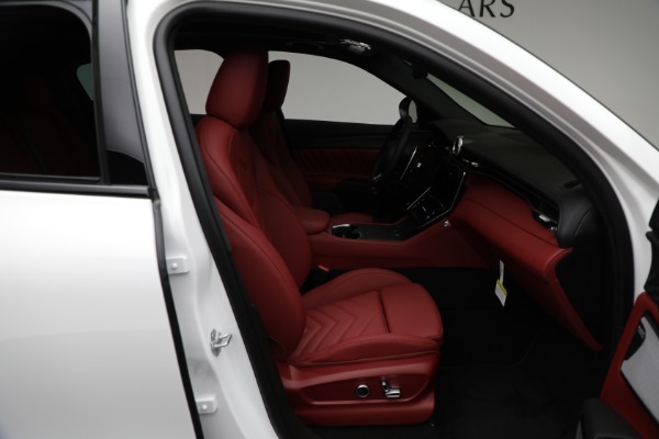 New 2024 Maserati Grecale Modena for sale Sold at Bentley Greenwich in Greenwich CT 06830 27