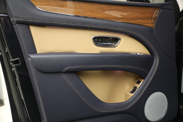 Used 2024 Bentley Bentayga EWB V8 for sale Sold at Bentley Greenwich in Greenwich CT 06830 14
