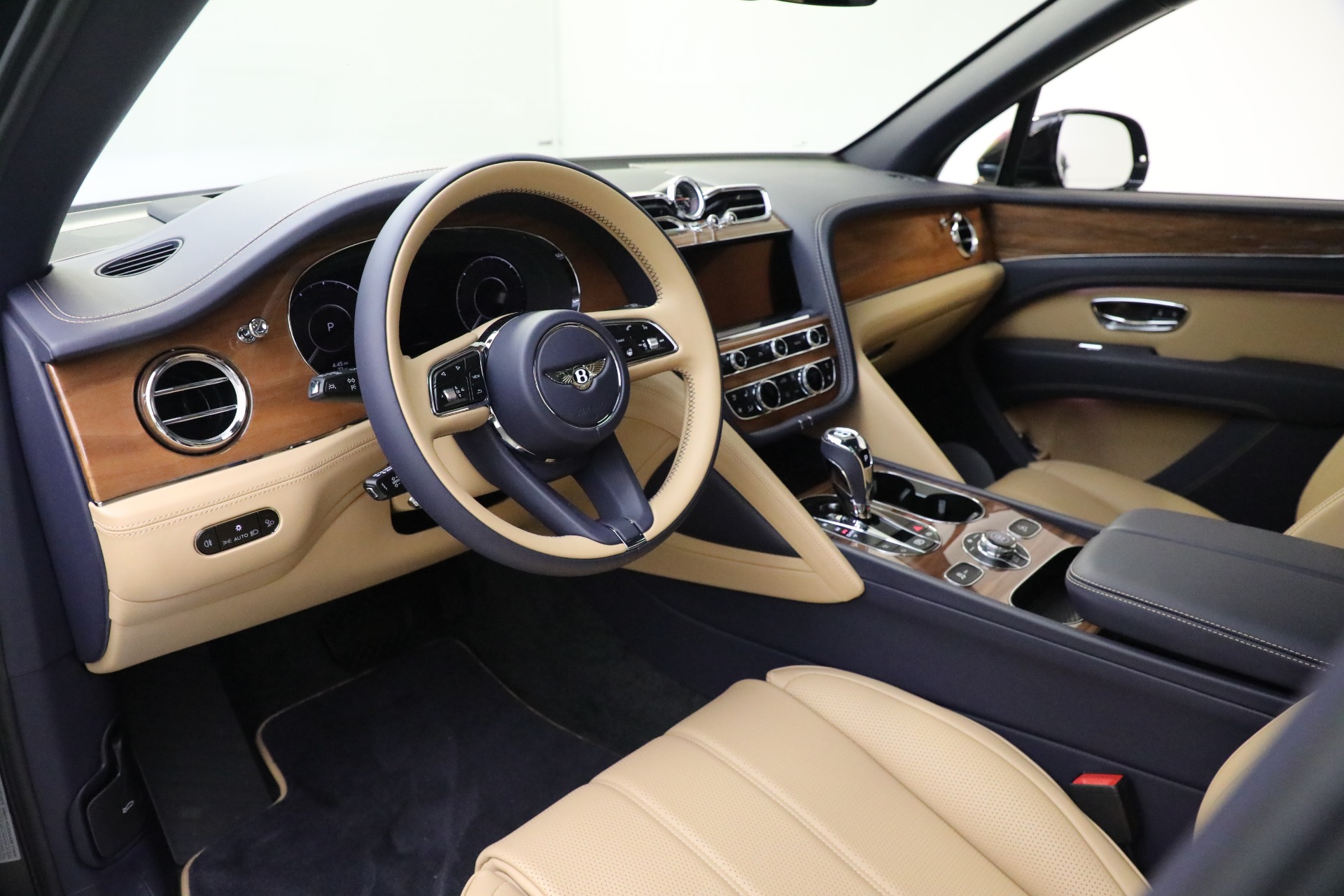 New 2024 Bentley Bentayga EWB V8 For Sale (Special Pricing