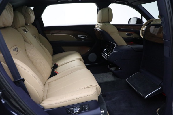 New 2024 Bentley Bentayga EWB V8 for sale Sold at Bentley Greenwich in Greenwich CT 06830 27