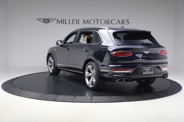 Used 2024 Bentley Bentayga EWB V8 for sale Sold at Bentley Greenwich in Greenwich CT 06830 3