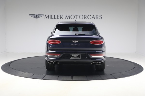 Used 2024 Bentley Bentayga EWB V8 for sale Sold at Bentley Greenwich in Greenwich CT 06830 4