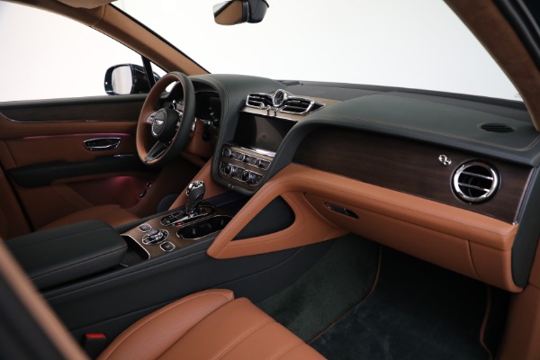 New 2024 Bentley Bentayga V8 for sale Sold at Bentley Greenwich in Greenwich CT 06830 25