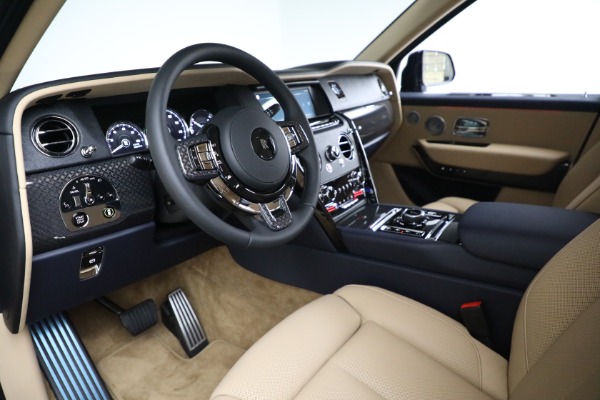 Used 2024 Rolls-Royce Black Badge Cullinan for sale Sold at Bentley Greenwich in Greenwich CT 06830 28