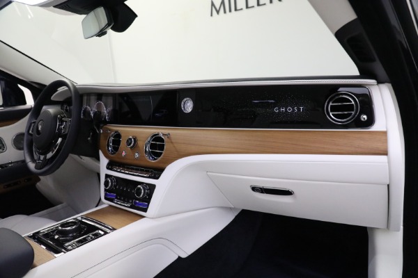 Used 2022 Rolls-Royce Ghost for sale Sold at Bentley Greenwich in Greenwich CT 06830 23