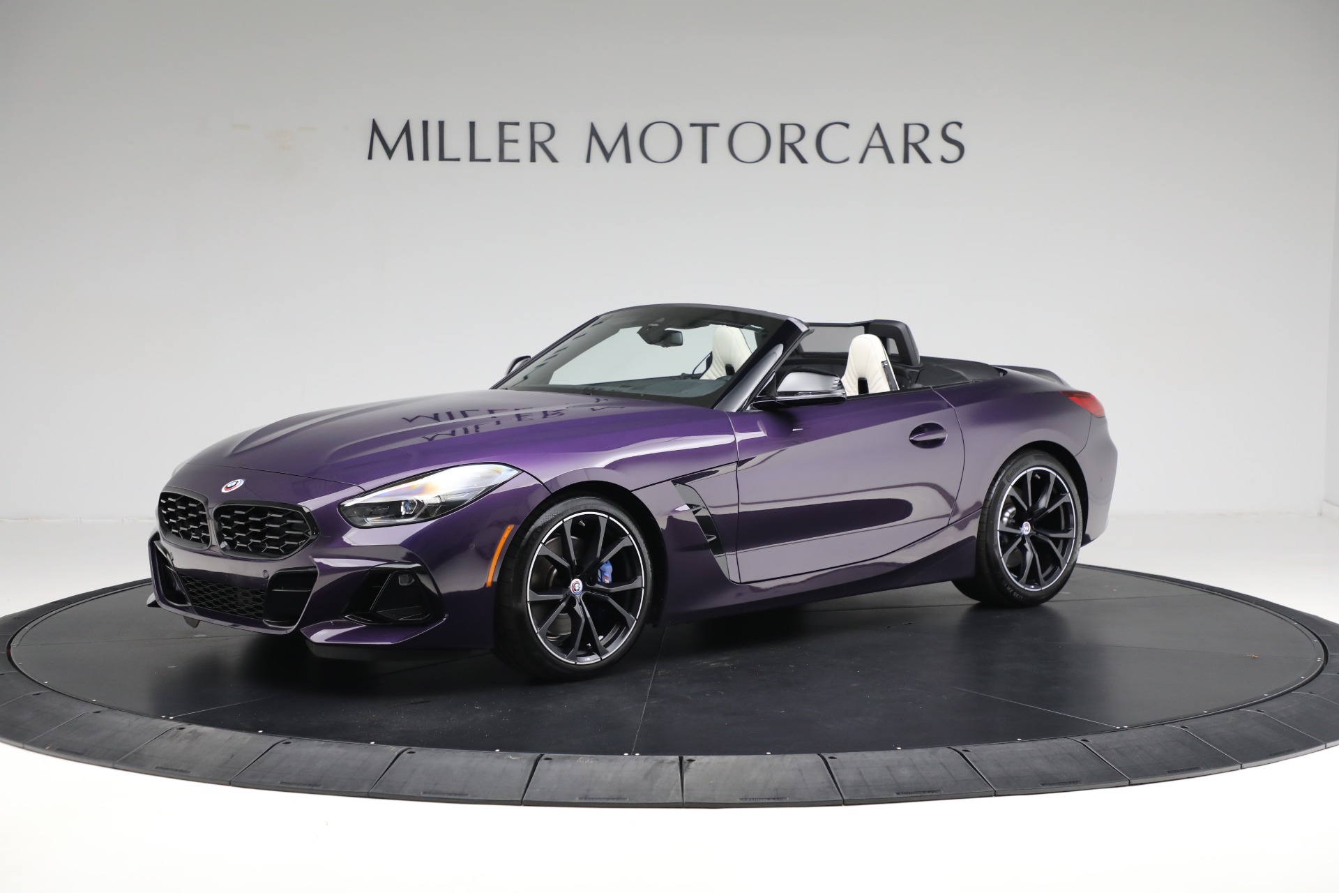 Used 2023 BMW Z4 M40i for sale Sold at Bentley Greenwich in Greenwich CT 06830 1