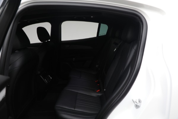 New 2024 Maserati Grecale GT for sale Sold at Bentley Greenwich in Greenwich CT 06830 26
