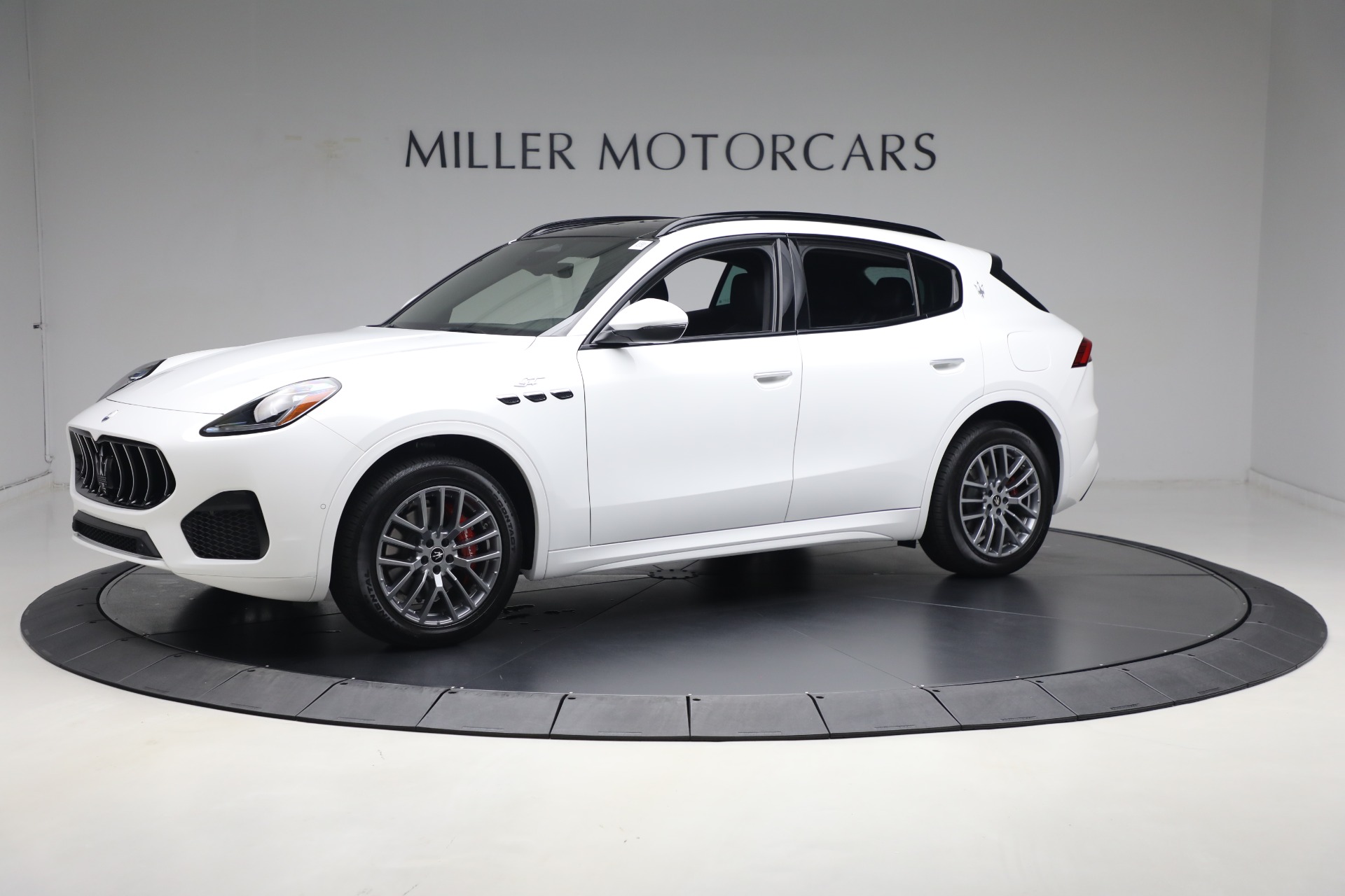 New 2024 Maserati Grecale GT for sale Sold at Bentley Greenwich in Greenwich CT 06830 1