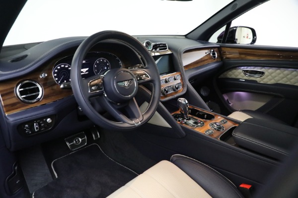 Used 2021 Bentley Bentayga V8 for sale Sold at Bentley Greenwich in Greenwich CT 06830 10