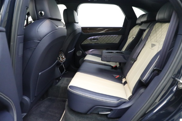 Used 2021 Bentley Bentayga V8 for sale Sold at Bentley Greenwich in Greenwich CT 06830 15