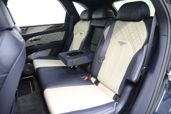 Used 2021 Bentley Bentayga V8 for sale Sold at Bentley Greenwich in Greenwich CT 06830 16
