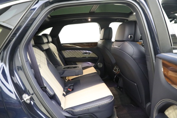 Used 2021 Bentley Bentayga V8 for sale Sold at Bentley Greenwich in Greenwich CT 06830 23