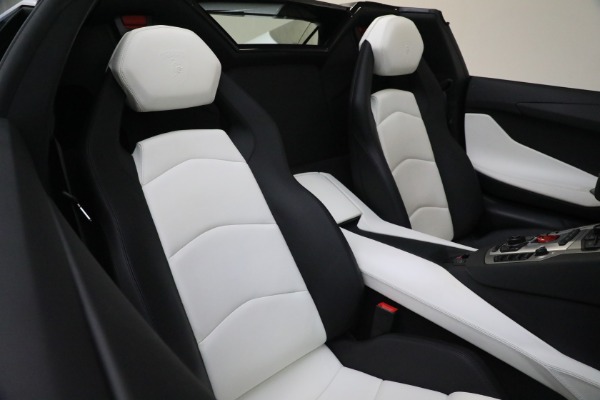 Used 2013 Lamborghini Aventador LP 700-4 for sale Sold at Bentley Greenwich in Greenwich CT 06830 22