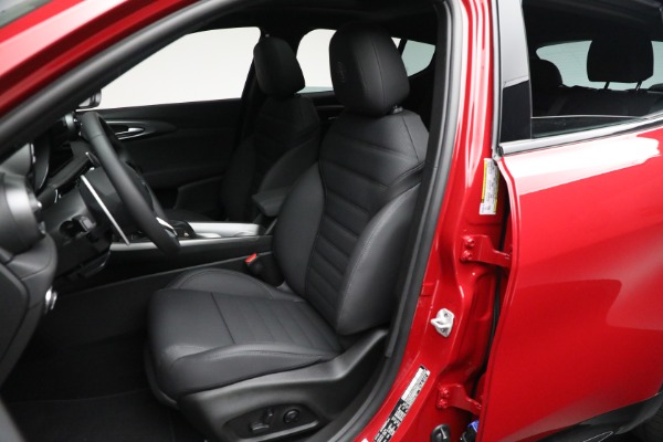 New 2024 Alfa Romeo Tonale Veloce for sale Sold at Bentley Greenwich in Greenwich CT 06830 27
