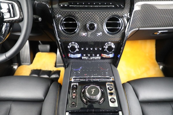 Used 2022 Rolls-Royce Black Badge Cullinan for sale Sold at Bentley Greenwich in Greenwich CT 06830 25