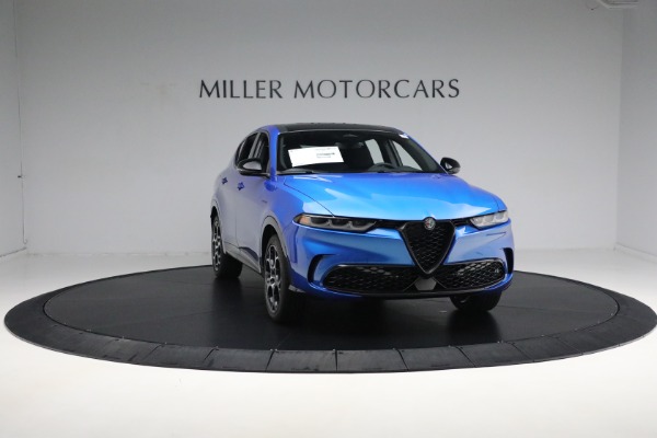 New 2024 Alfa Romeo Tonale Veloce for sale Sold at Bentley Greenwich in Greenwich CT 06830 23