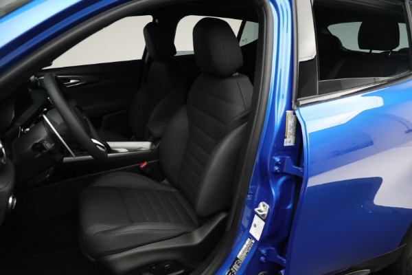 New 2024 Alfa Romeo Tonale Veloce for sale Sold at Bentley Greenwich in Greenwich CT 06830 26