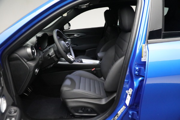 New 2024 Alfa Romeo Tonale Ti for sale Sold at Bentley Greenwich in Greenwich CT 06830 25