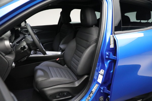 New 2024 Alfa Romeo Tonale Ti for sale Sold at Bentley Greenwich in Greenwich CT 06830 26