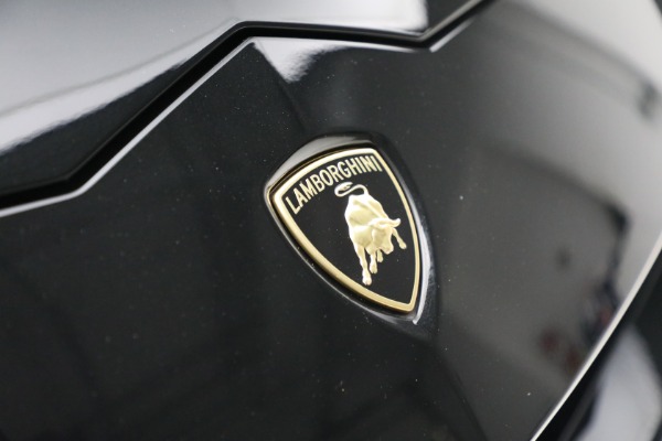 Used 2019 Lamborghini Urus for sale Sold at Bentley Greenwich in Greenwich CT 06830 10