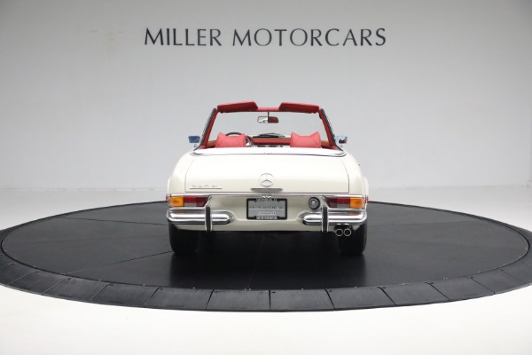 Used 1970 Mercedes-Benz 280 SL for sale Sold at Bentley Greenwich in Greenwich CT 06830 13