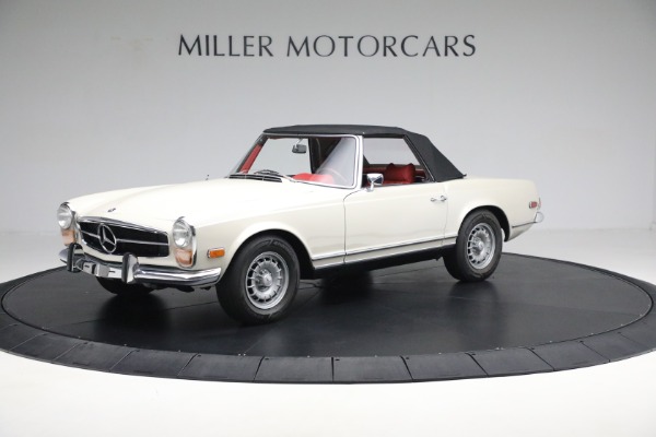 Used 1970 Mercedes-Benz 280 SL for sale Sold at Bentley Greenwich in Greenwich CT 06830 14