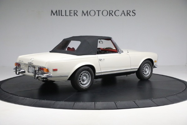Used 1970 Mercedes-Benz 280 SL for sale Sold at Bentley Greenwich in Greenwich CT 06830 16