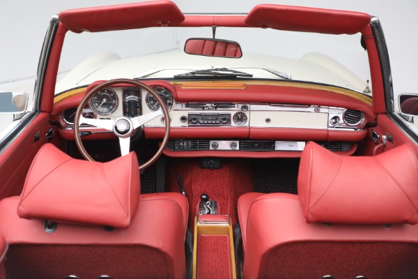 Used 1970 Mercedes-Benz 280 SL for sale Sold at Bentley Greenwich in Greenwich CT 06830 22