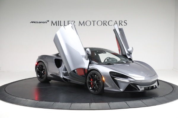 New 2024 McLaren Artura TechLux for sale Sold at Bentley Greenwich in Greenwich CT 06830 13