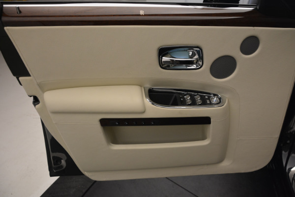 Used 2013 Rolls-Royce Ghost for sale Sold at Bentley Greenwich in Greenwich CT 06830 21