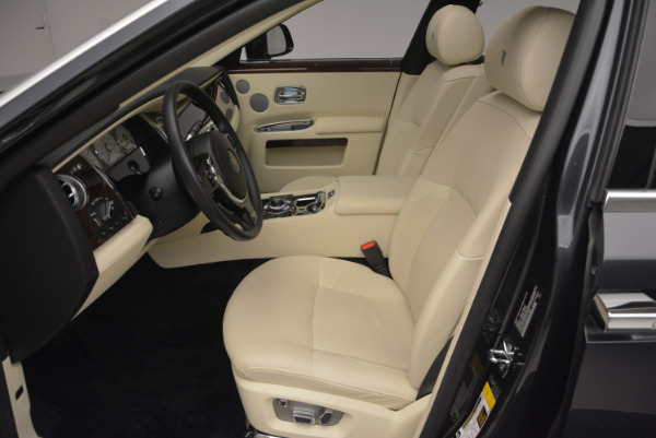 Used 2013 Rolls-Royce Ghost for sale Sold at Bentley Greenwich in Greenwich CT 06830 24