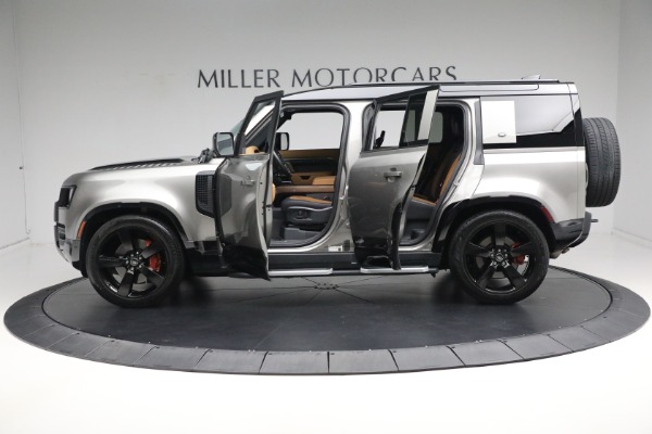 Used 2022 Land Rover Defender 110 X for sale Sold at Bentley Greenwich in Greenwich CT 06830 18