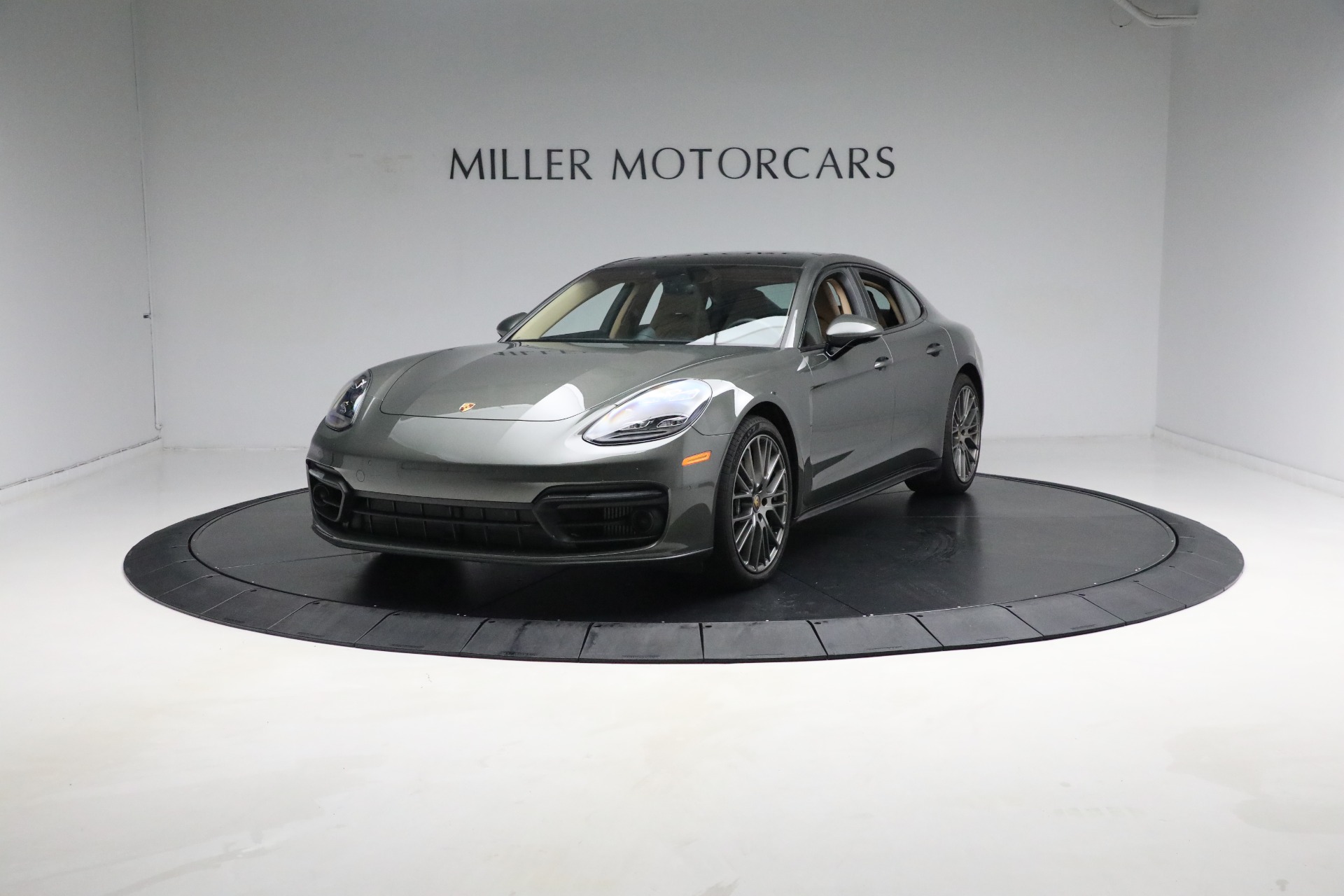 Used 2023 Porsche Panamera Platinum Edition for sale Sold at Bentley Greenwich in Greenwich CT 06830 1