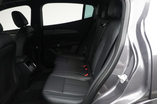 New 2024 Maserati Grecale GT for sale Sold at Bentley Greenwich in Greenwich CT 06830 27