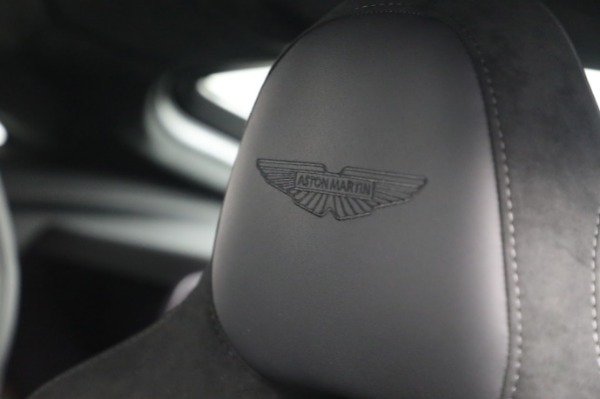 New 2025 Aston Martin Vantage for sale $242,100 at Bentley Greenwich in Greenwich CT 06830 16